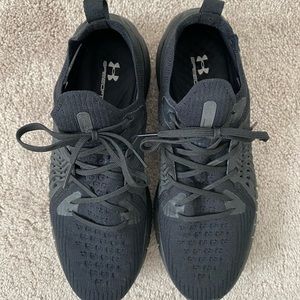 Size 10.5 UA All black Men’s shoes.
